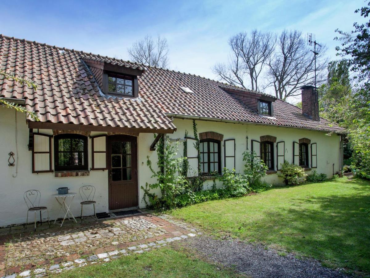 Magnificent Farmhouse In Sint Joost Екстер'єр фото