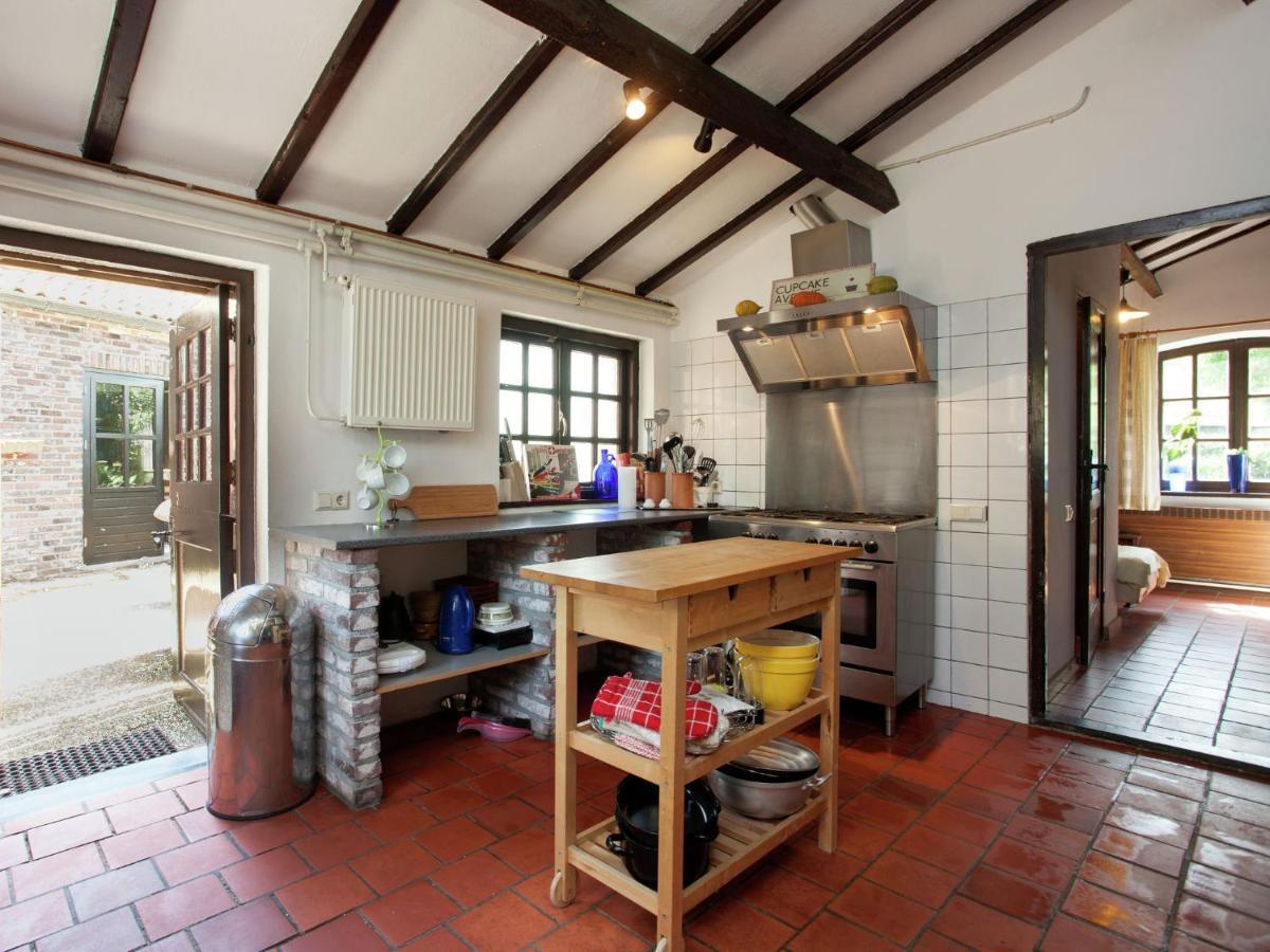 Magnificent Farmhouse In Sint Joost Екстер'єр фото