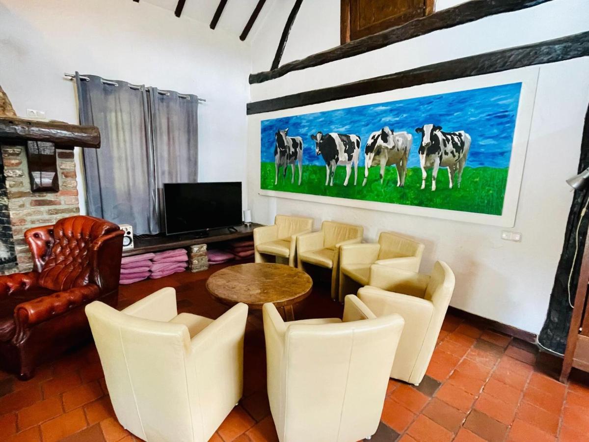 Magnificent Farmhouse In Sint Joost Екстер'єр фото