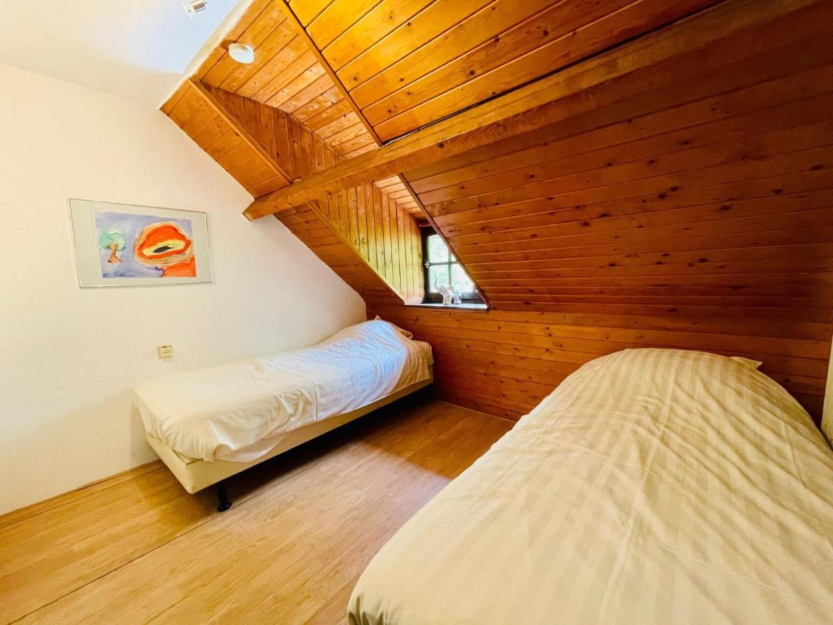 Magnificent Farmhouse In Sint Joost Екстер'єр фото